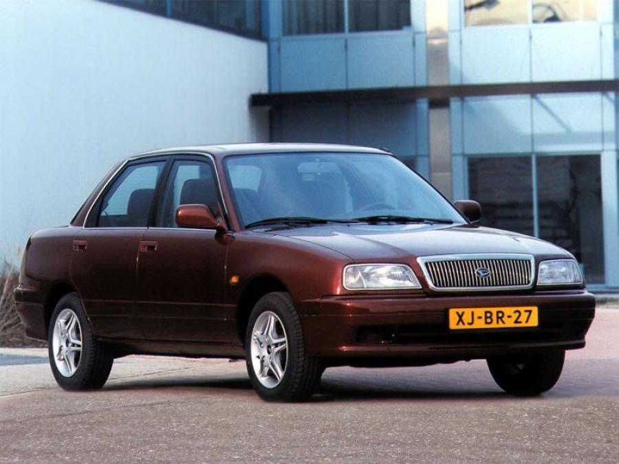  Daihatsu Applause 1997 года  (EU) (фото 3 из 3)